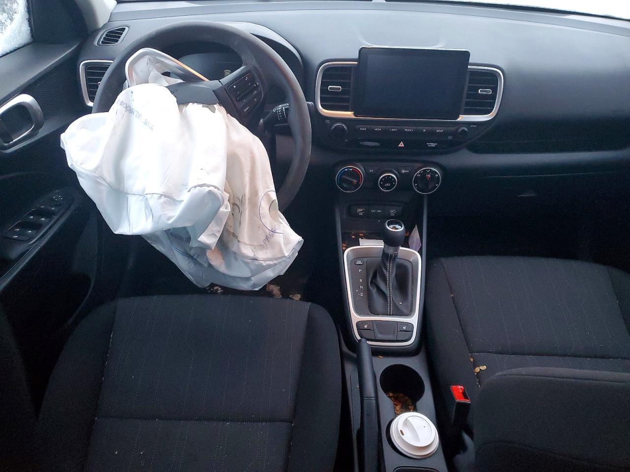 2025 Hyundai Venue Se - zdjęcie 8