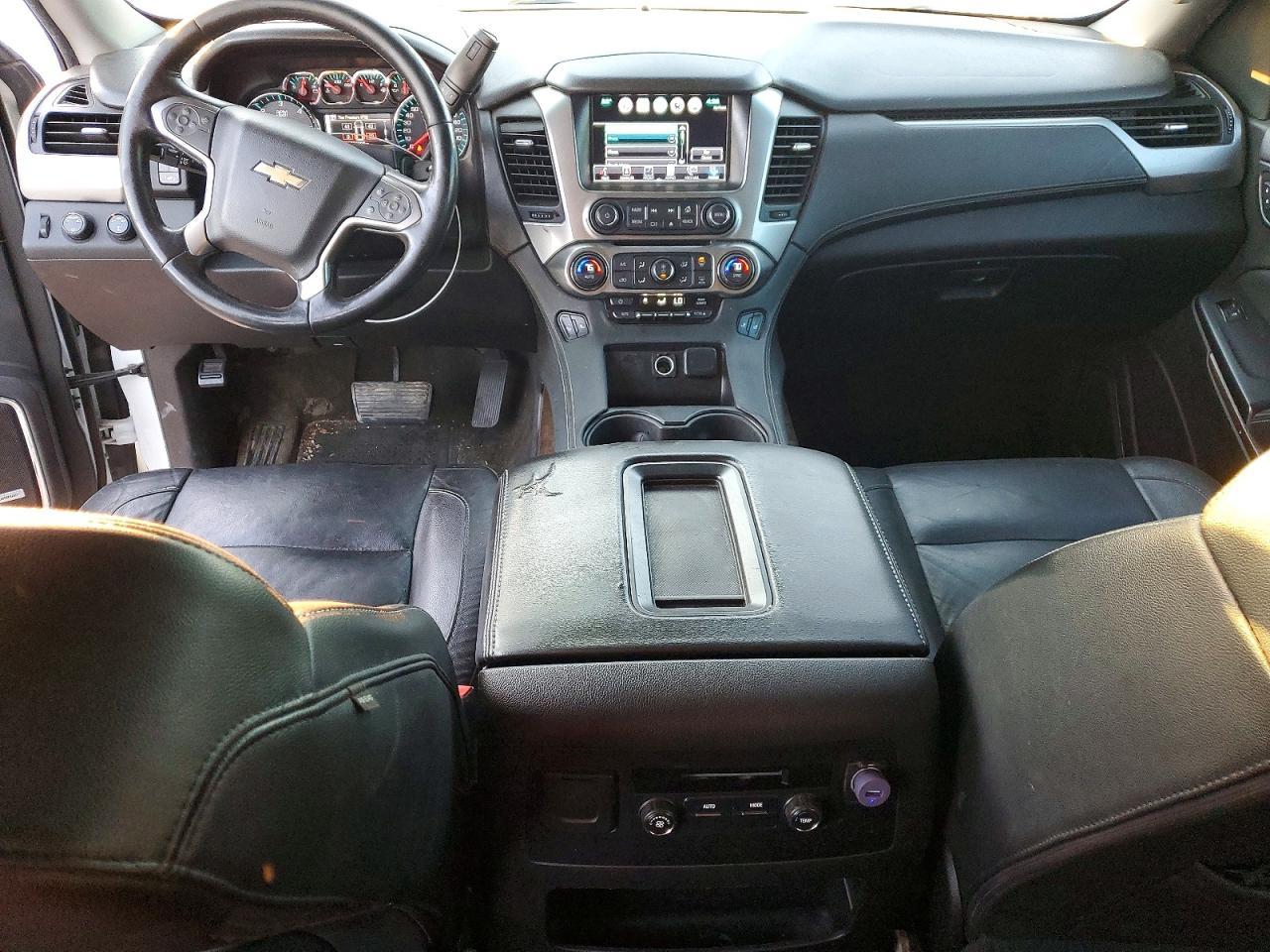 2016 Chevrolet Suburban K1500 Lt - zdjęcie 8