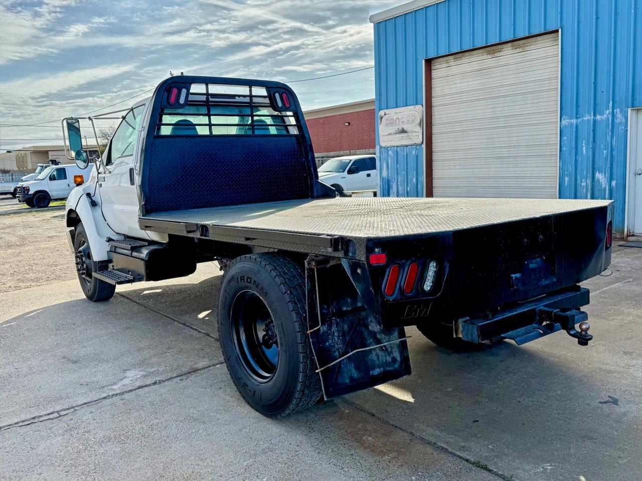 2013 Ford F650 Super Duty - zdjęcie 3