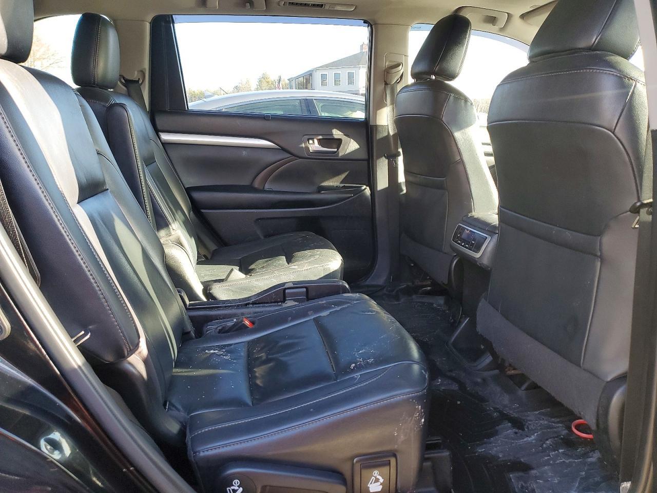 2019 Toyota Highlander Se - zdjęcie 11