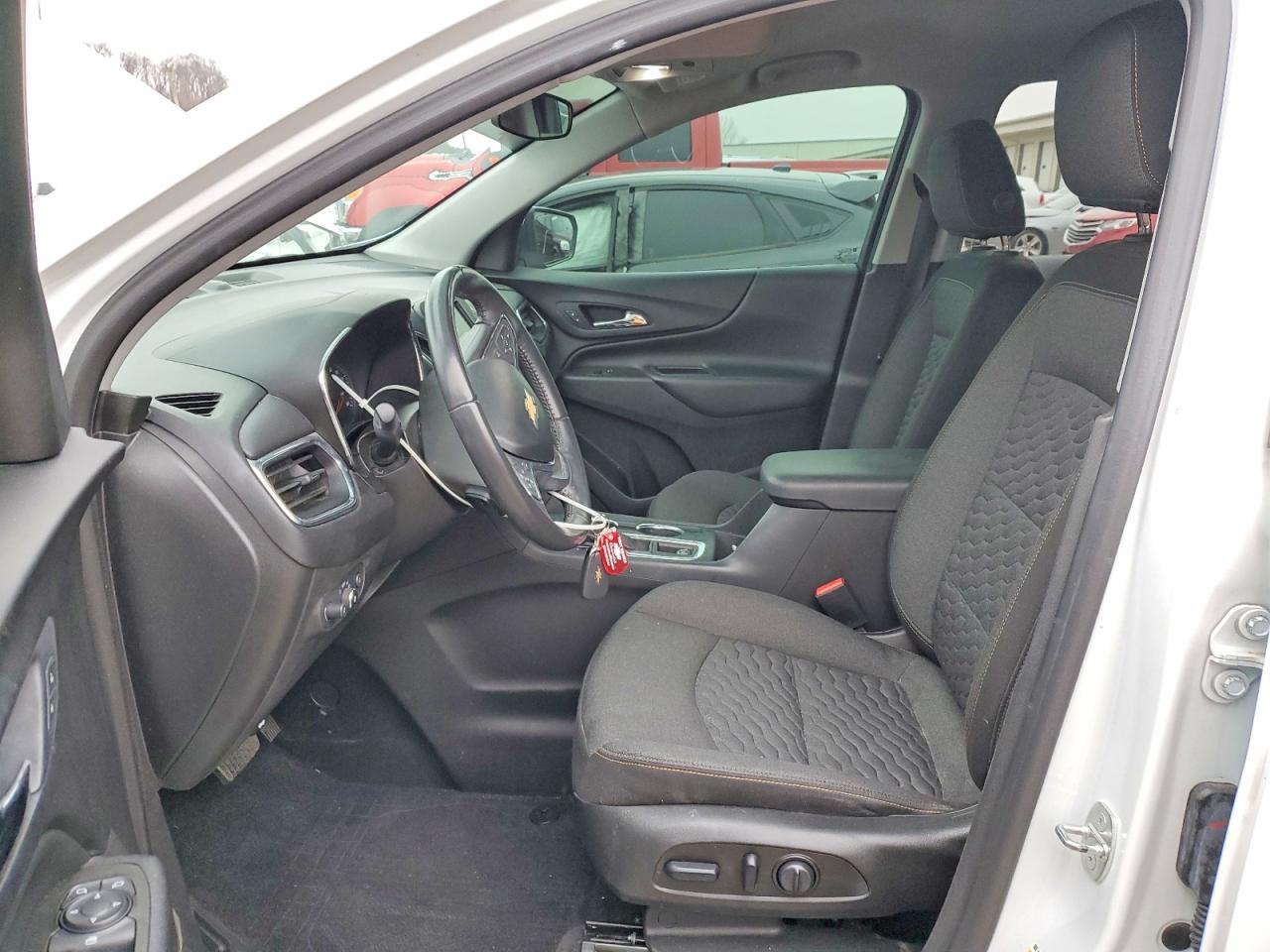 2021 Chevrolet Equinox Lt - zdjęcie 7