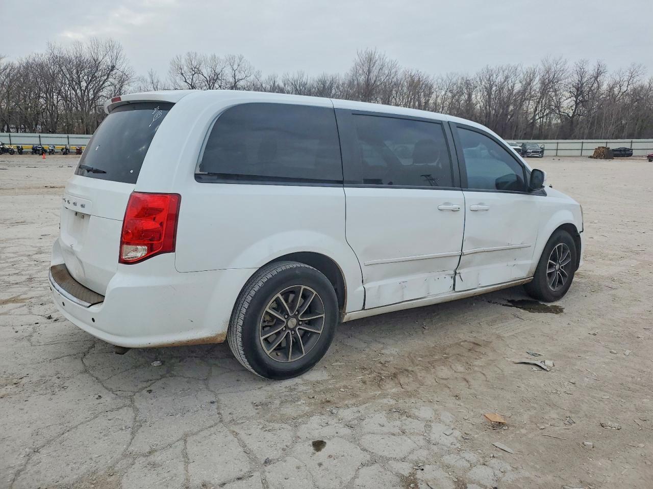 2017 Dodge Grand Caravan Se - zdjęcie 3