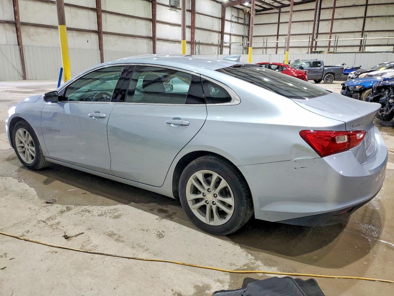 2017 Chevrolet Malibu Lt - zdjęcie 2