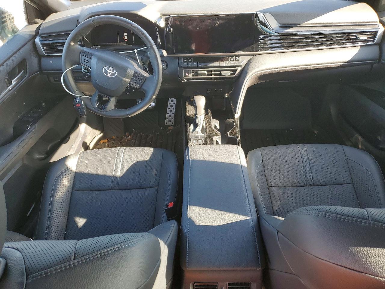 2025 Toyota Camry Xse - zdjęcie 8