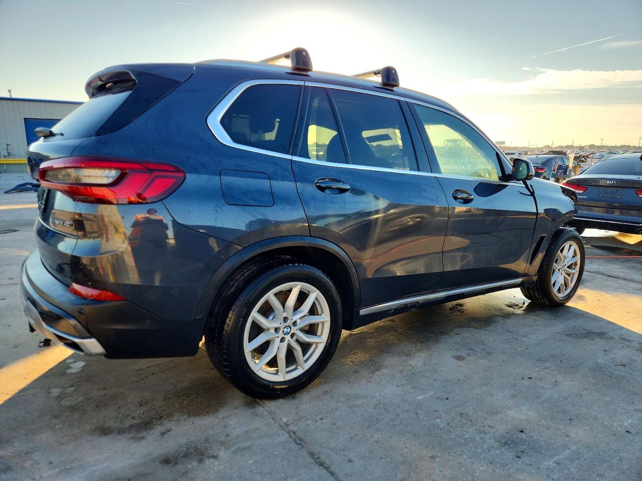 2020 BMW X5 xDrive40I - zdjęcie 3