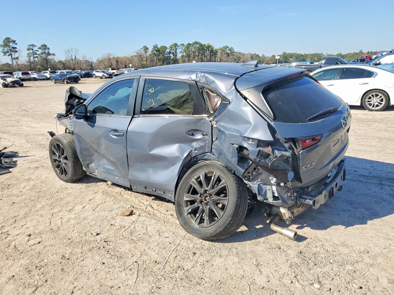 2022 Mazda Cx-5 Preferred - zdjęcie 2