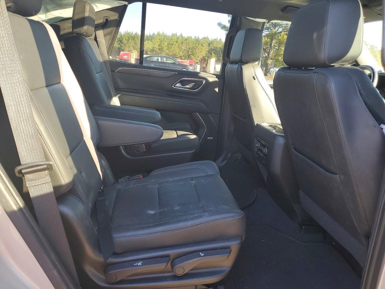 2021 Chevrolet Tahoe K1500 Z71 - zdjęcie 10