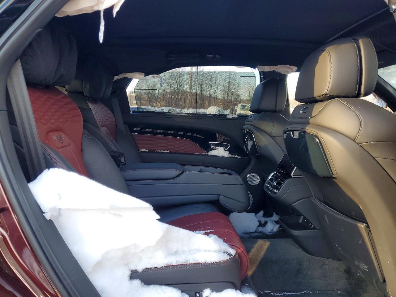 2023 Bentley Bentayga - zdjęcie 11