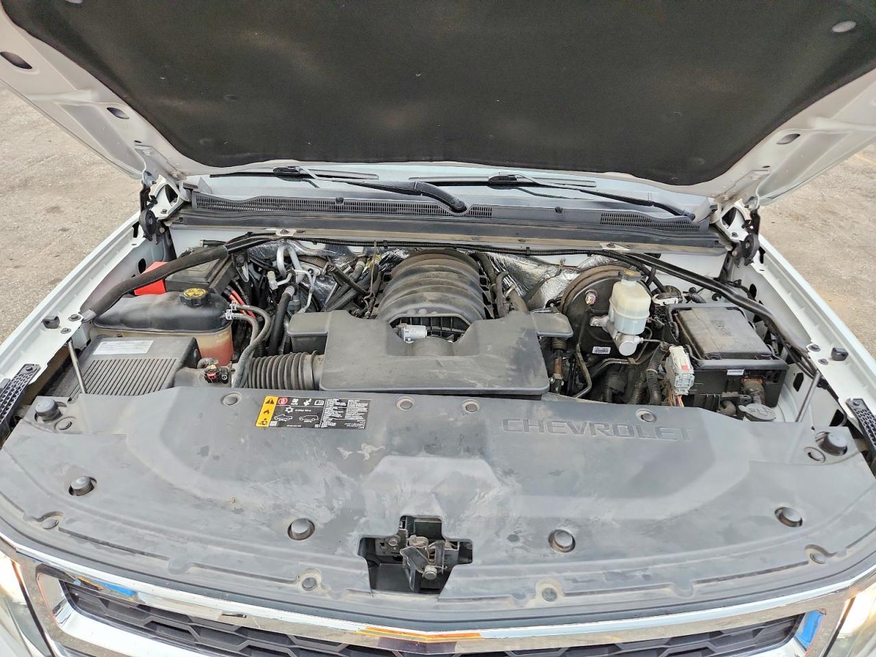 2018 Chevrolet Suburban C1500 Lt - zdjęcie 12