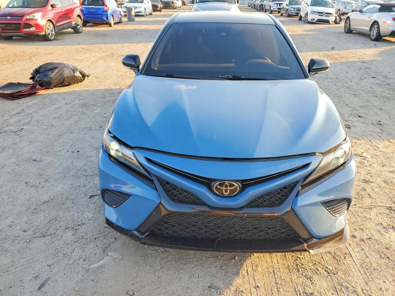 2022 Toyota Camry Trd - zdjęcie 5