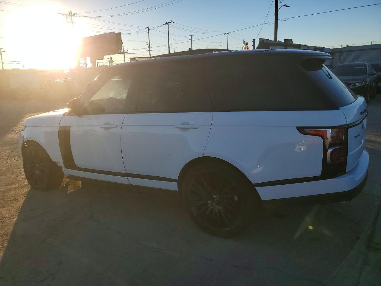 2018 Land Rover Range Rover Supercharged - zdjęcie 2