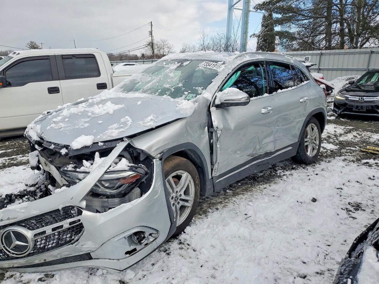 2021 Mercedes-Benz Gla 250 4Matic - zdjęcie główne