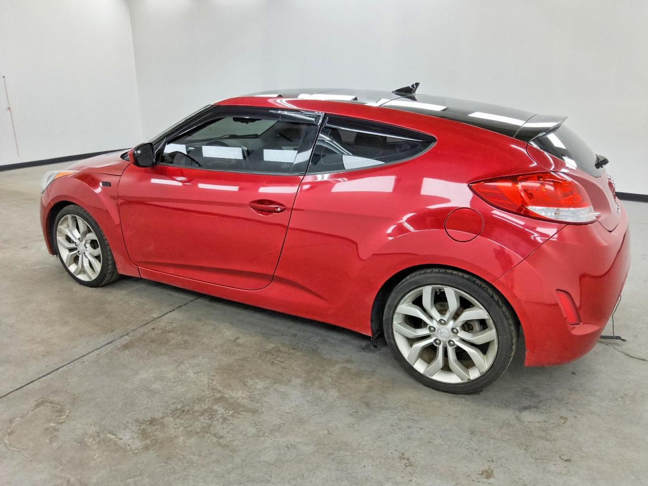 2015 Hyundai Veloster - zdjęcie 2