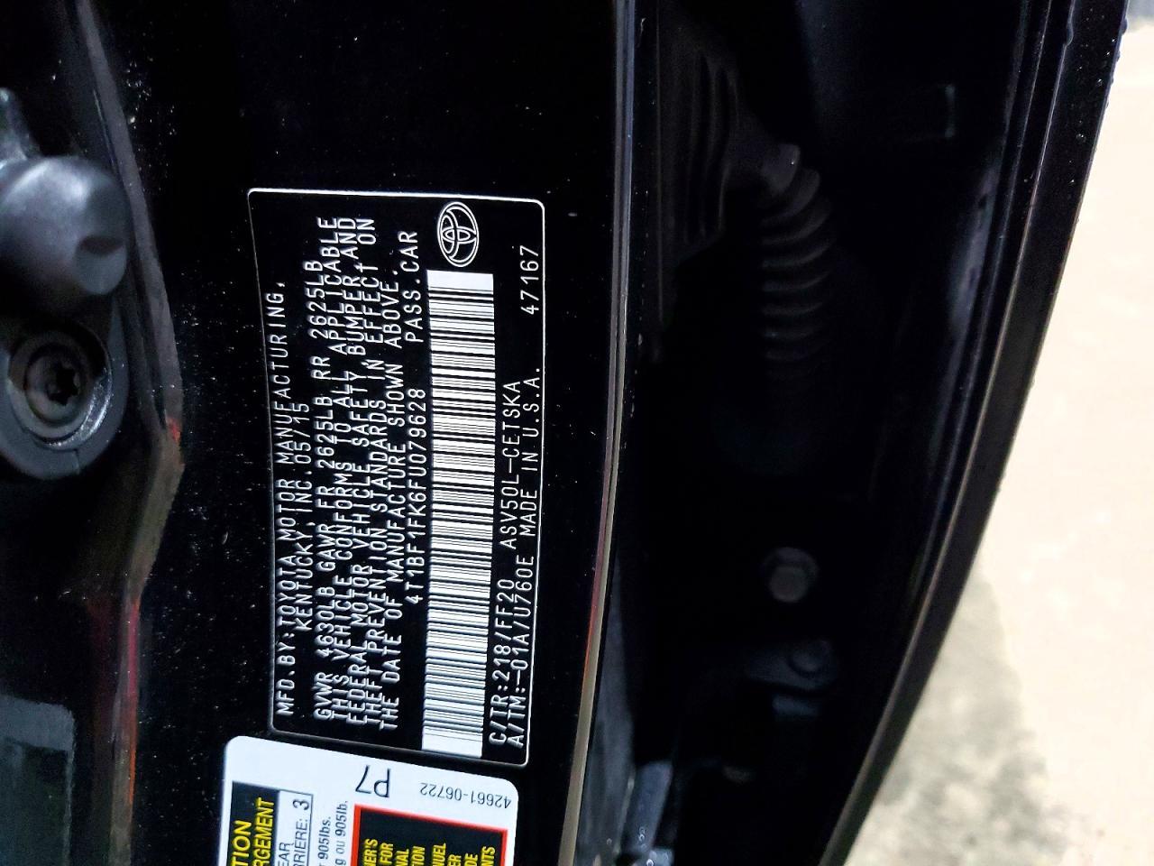 2015 Toyota Camry Le - zdjęcie 13