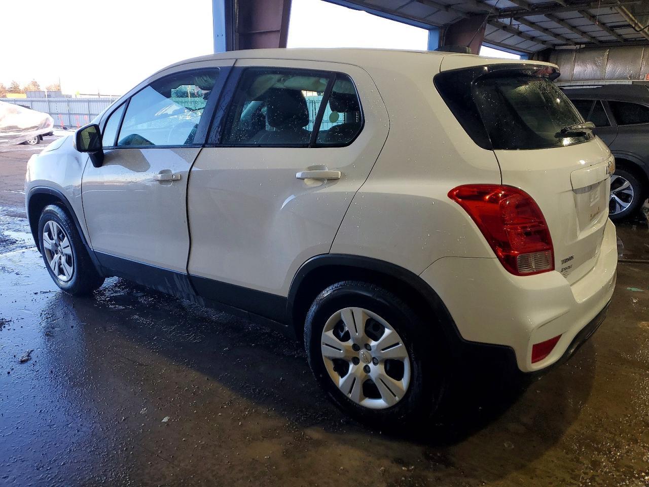 2018 Chevrolet Trax Ls - zdjęcie 2