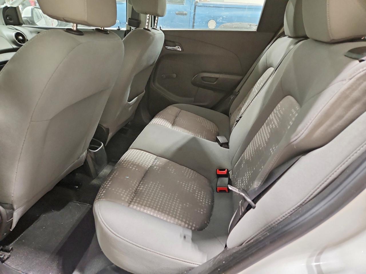 2014 Chevrolet Sonic Ls - zdjęcie 10