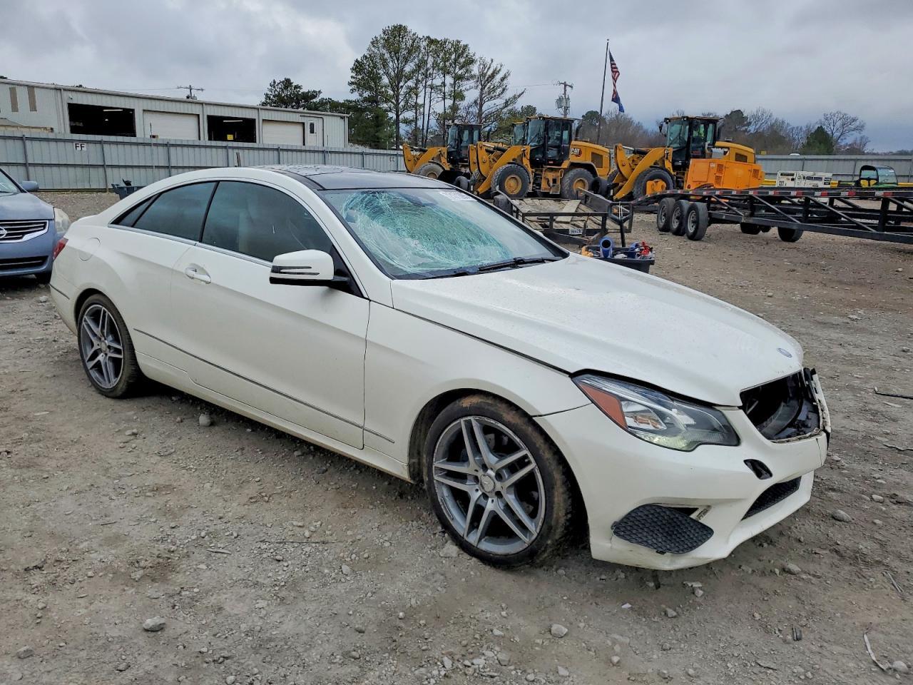 2014 Mercedes-Benz E 350 - zdjęcie 4