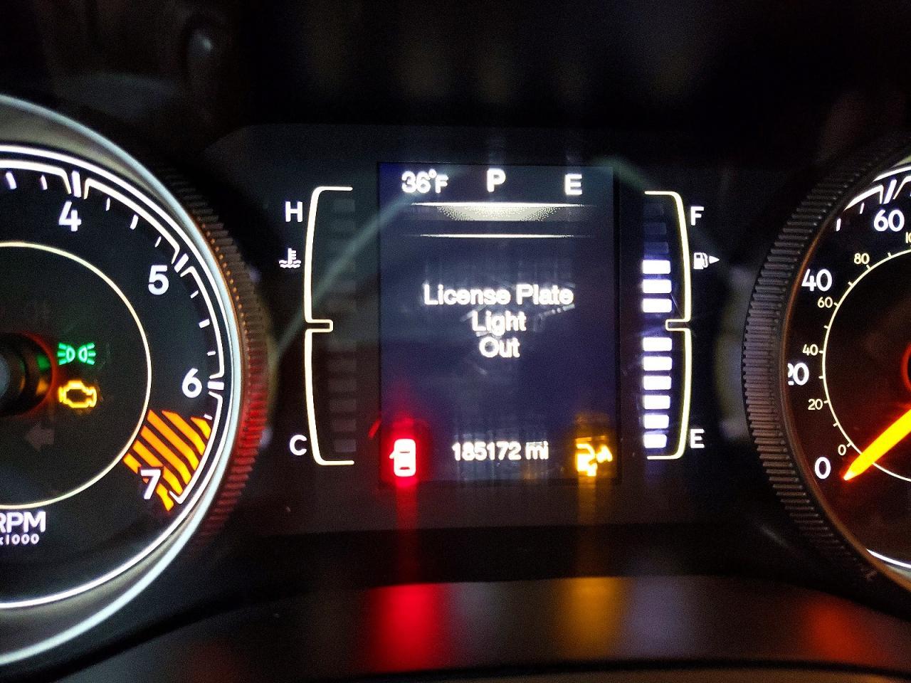 2015 Jeep Cherokee Latitude - zdjęcie 9