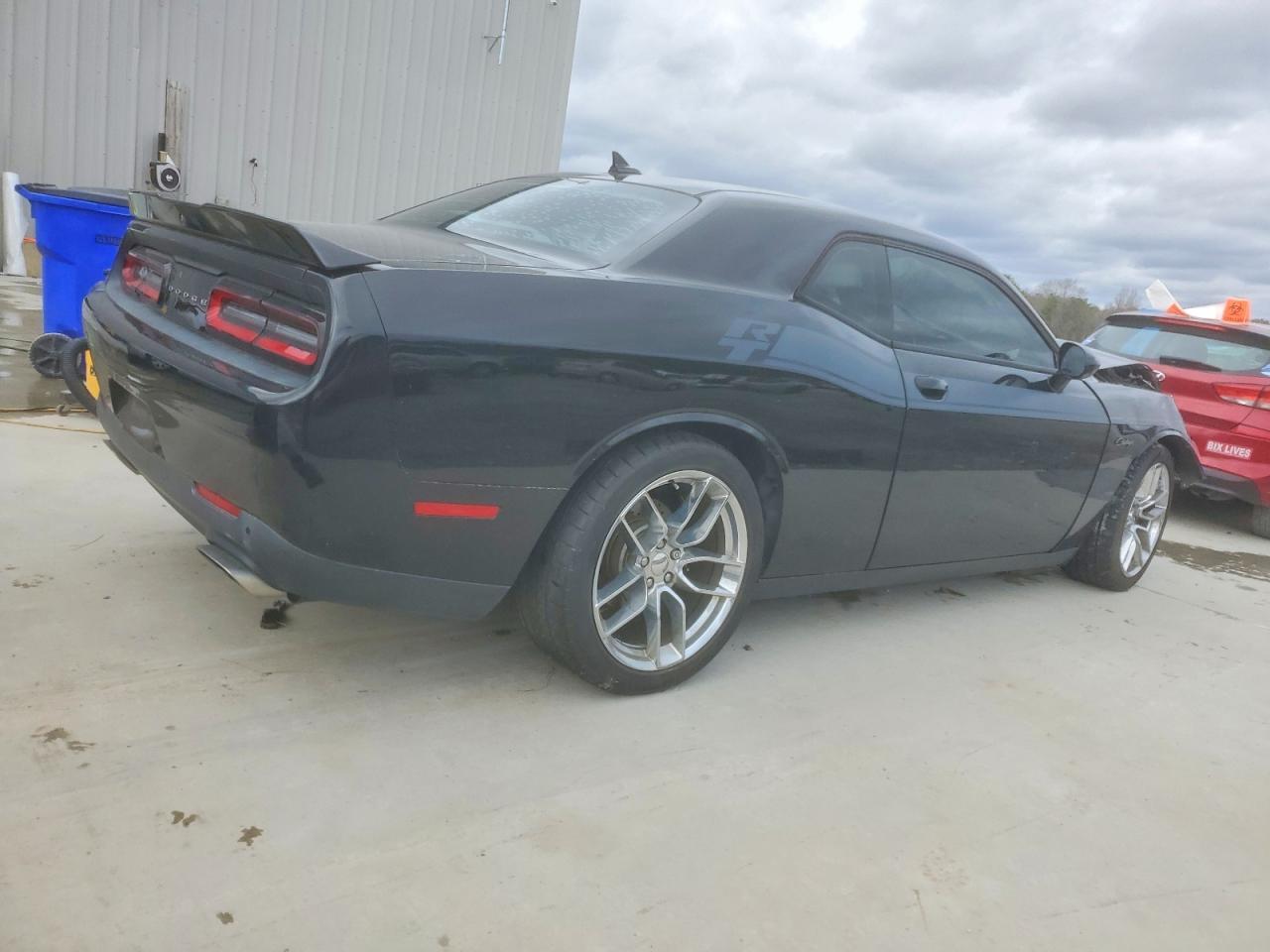 2019 Dodge Challenger R/T - zdjęcie 3