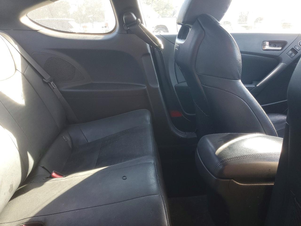 2016 Hyundai Genesis Coupe 3.8 R-Spec - zdjęcie 10