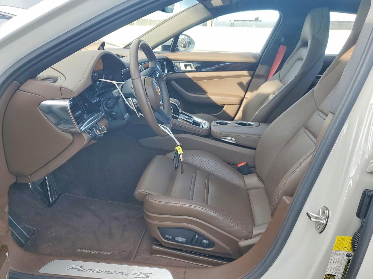 2022 Porsche Panamera 4S - zdjęcie 7