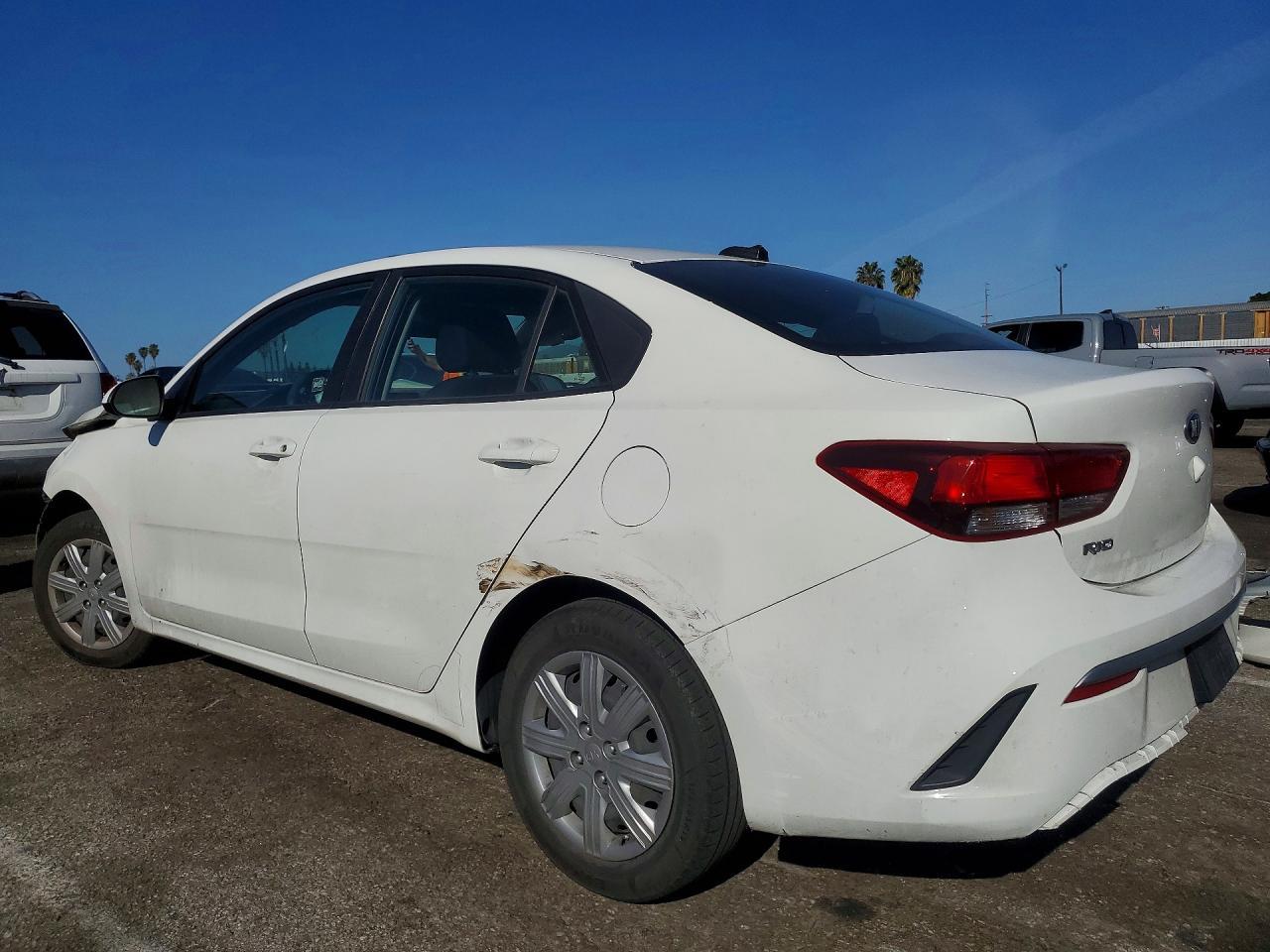 2021 Kia Rio Lx - zdjęcie 2