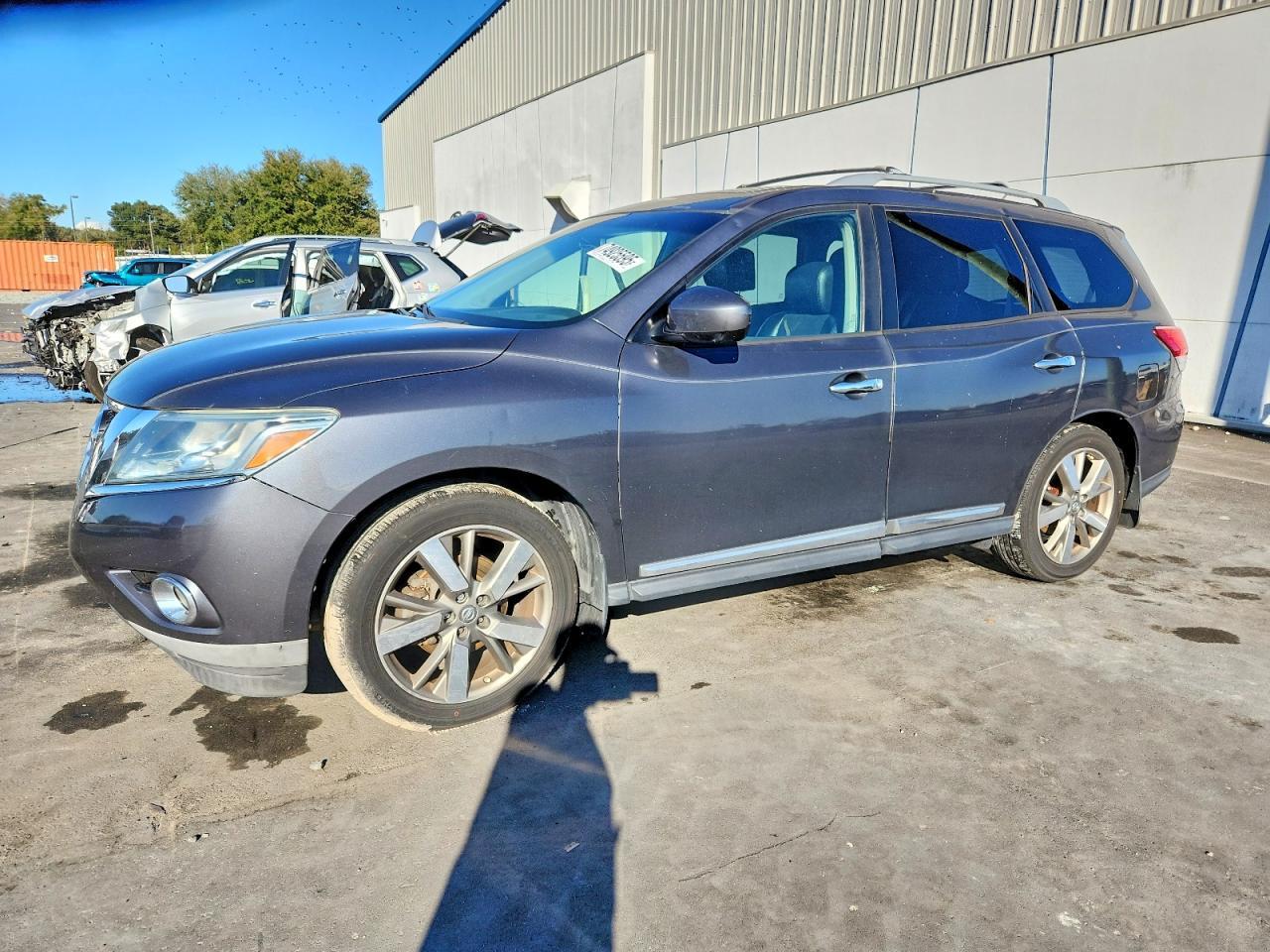 2014 Nissan Pathfinder S - zdjęcie główne