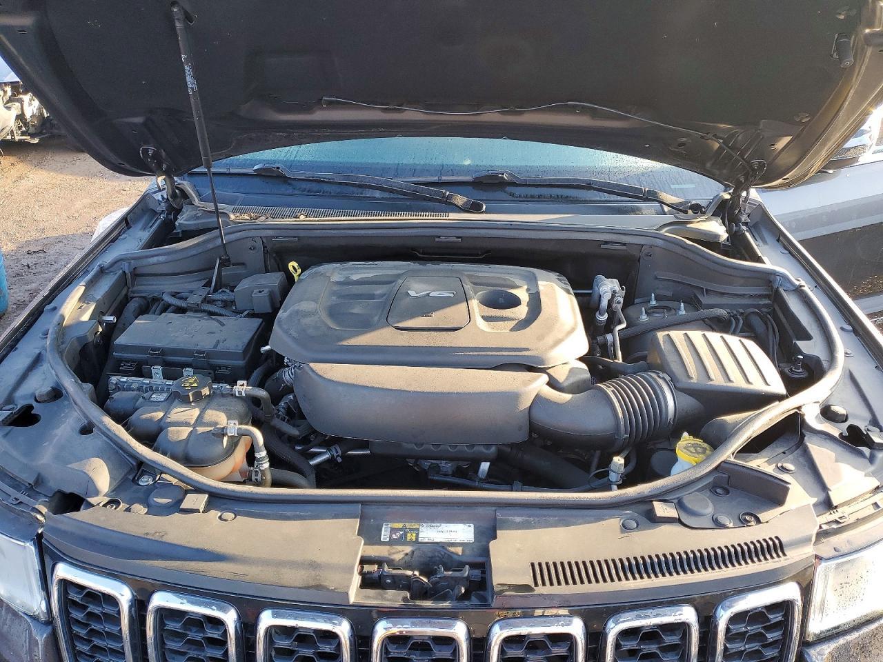 2019 Jeep Grand Cherokee Limited - zdjęcie 12