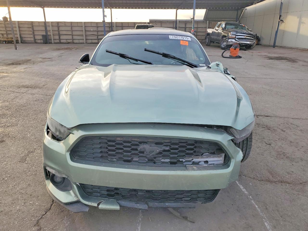 2015 Ford Mustang - zdjęcie 5