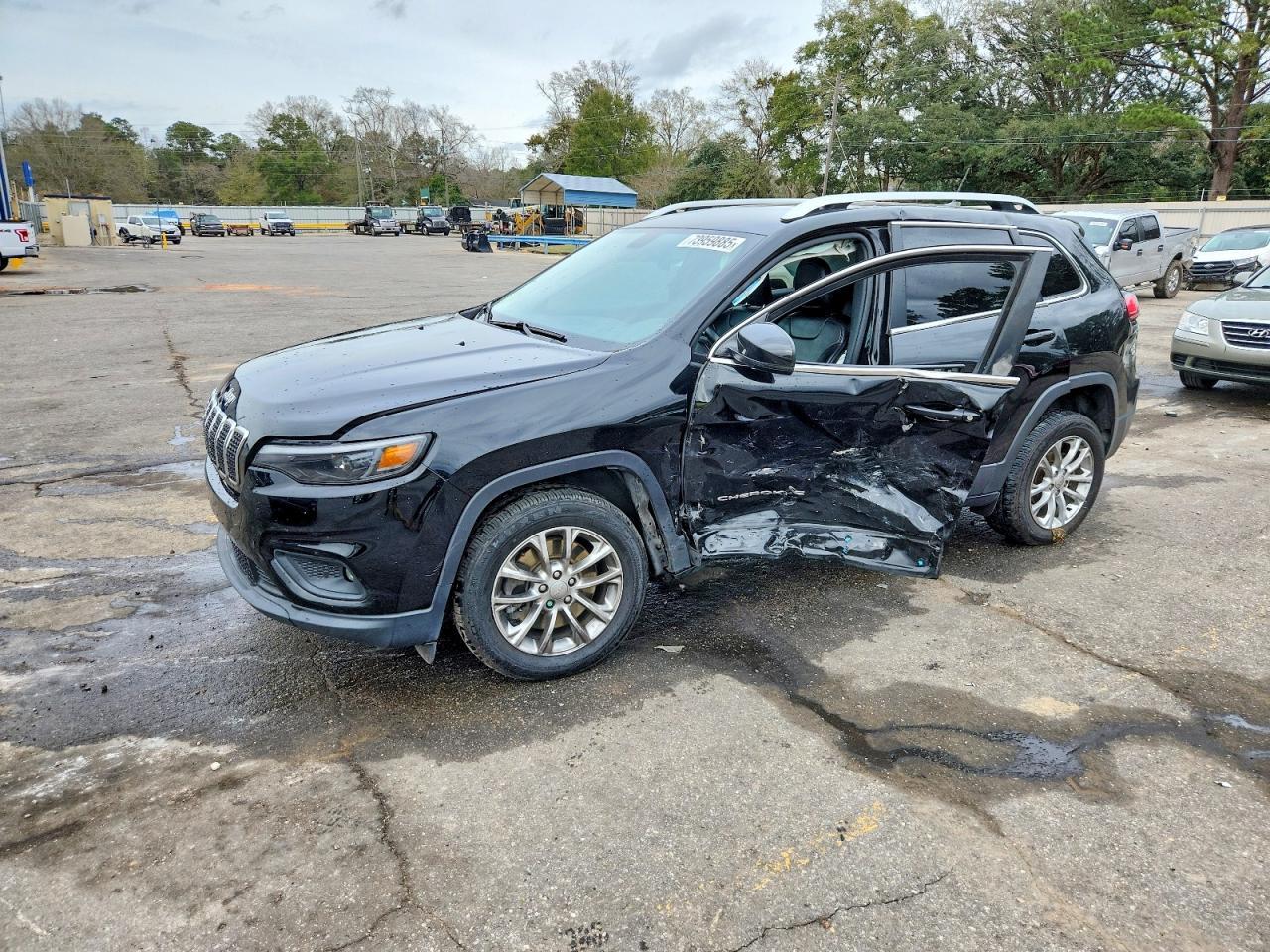 2019 Jeep Cherokee Latitude Plus - zdjęcie główne