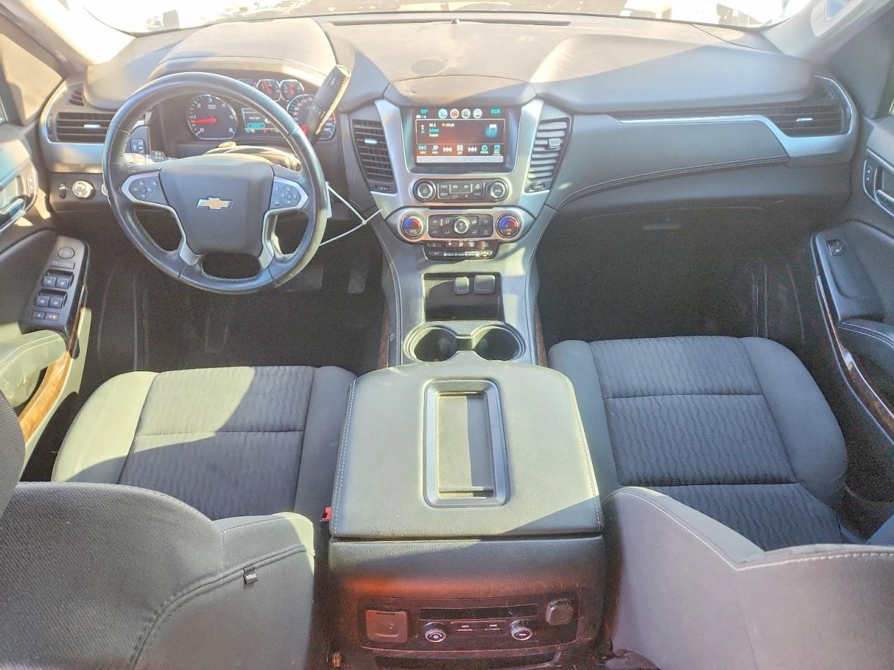 2019 Chevrolet Suburban K1500 Ls - zdjęcie 8