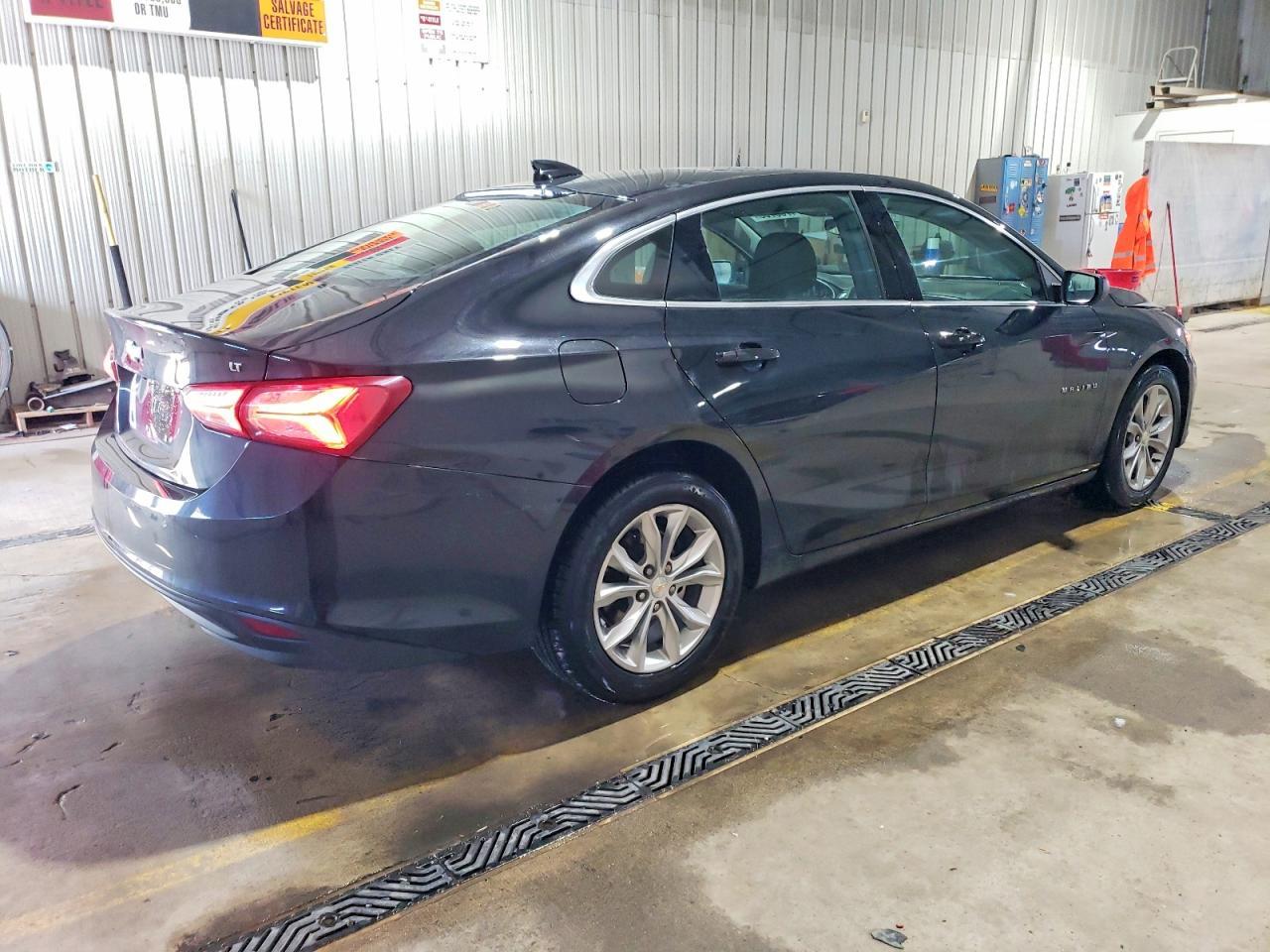 2022 Chevrolet Malibu Lt - zdjęcie 3