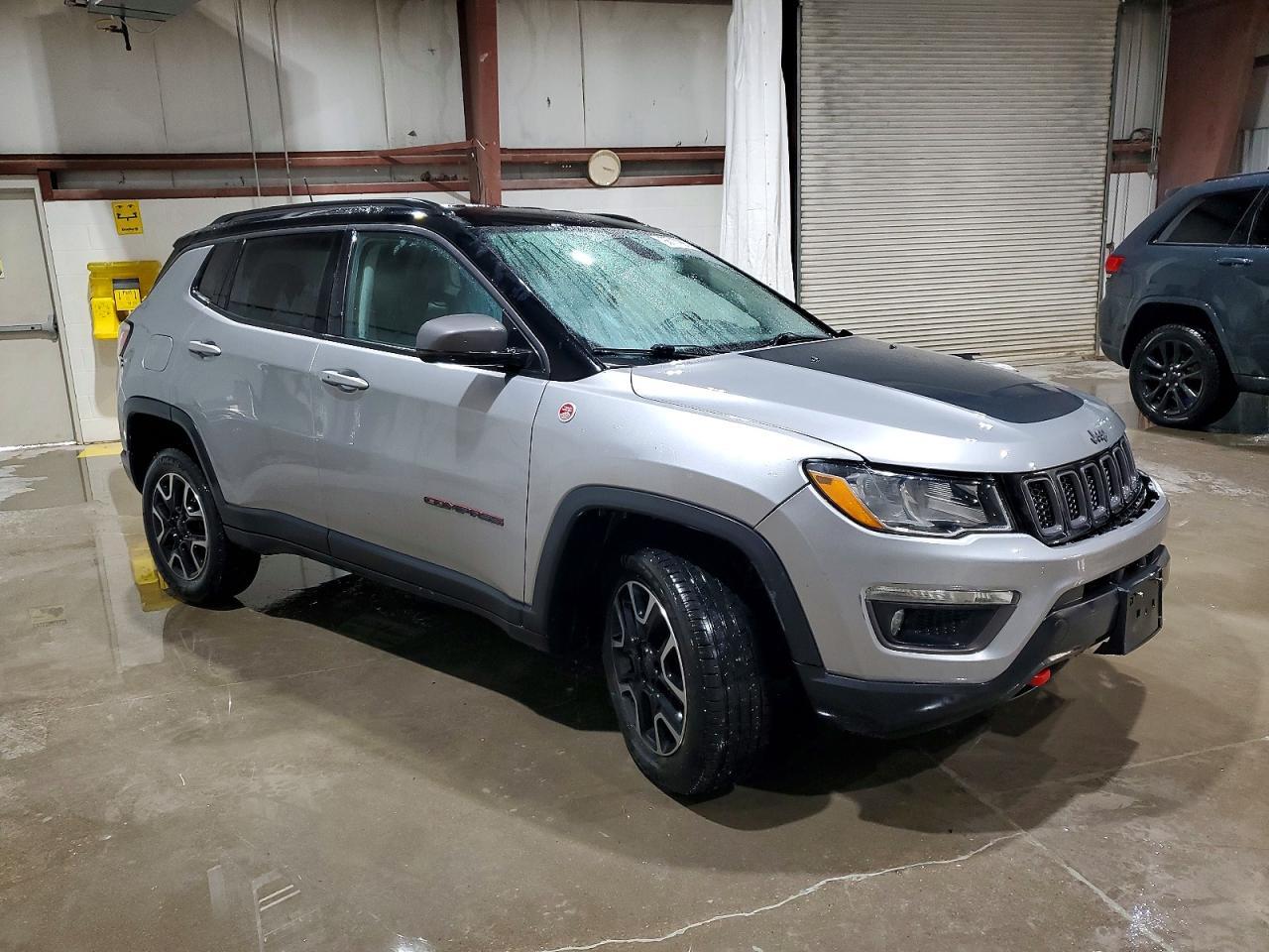 2019 Jeep Compass Trailhawk - zdjęcie 4