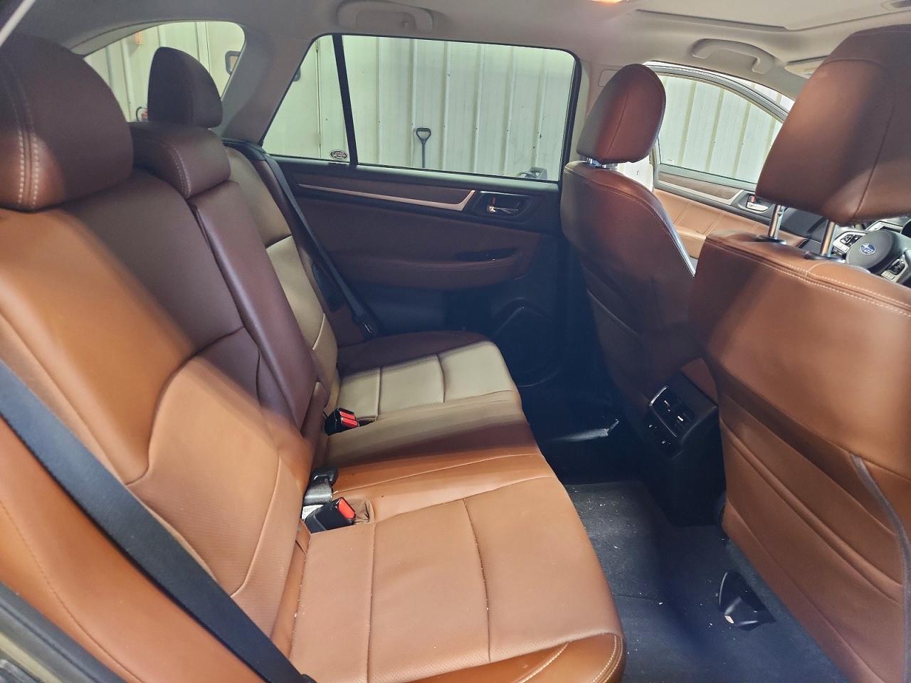 2017 Subaru Outback Touring - zdjęcie 11