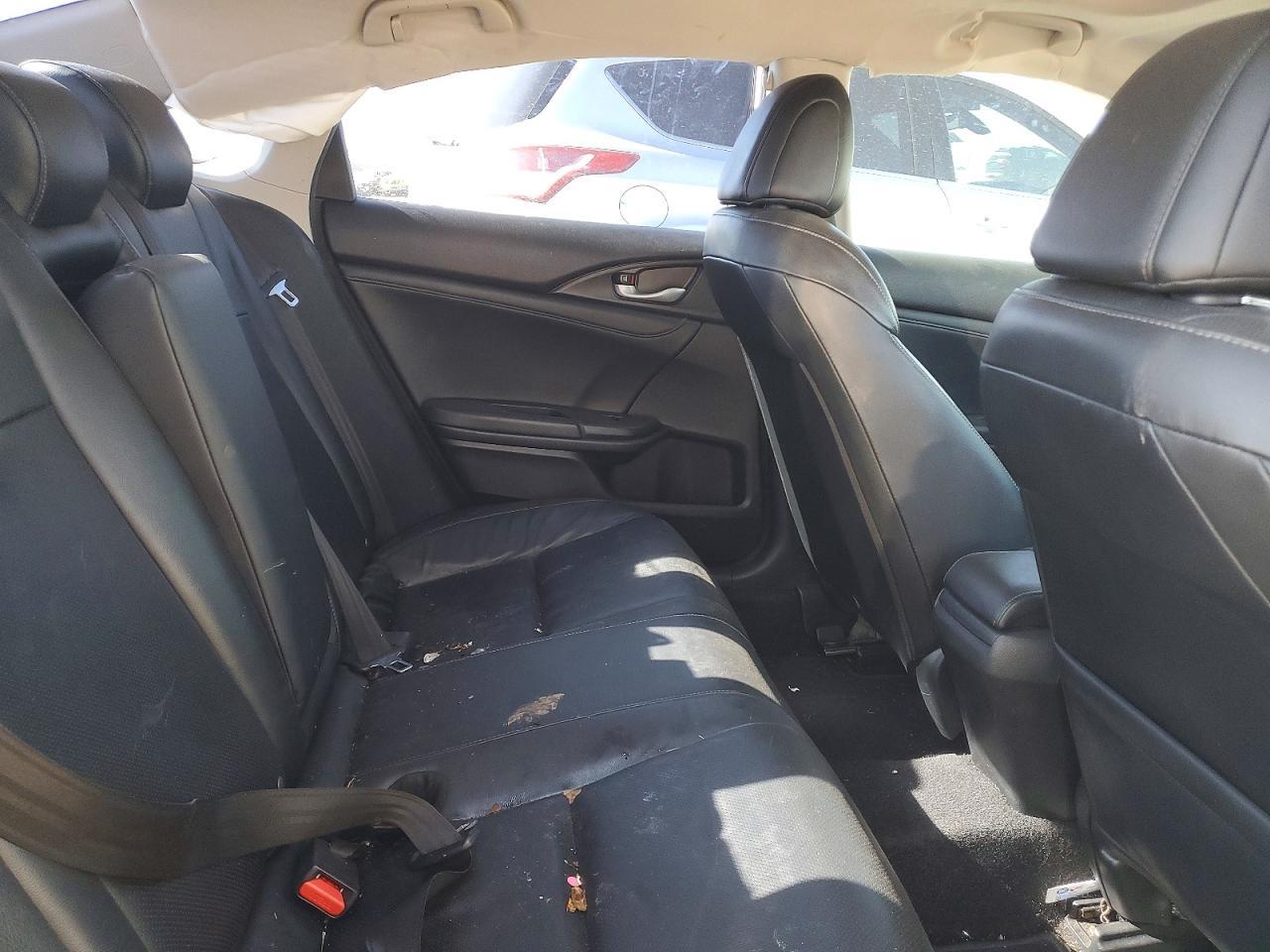 2020 Honda Insight Touring - zdjęcie 10