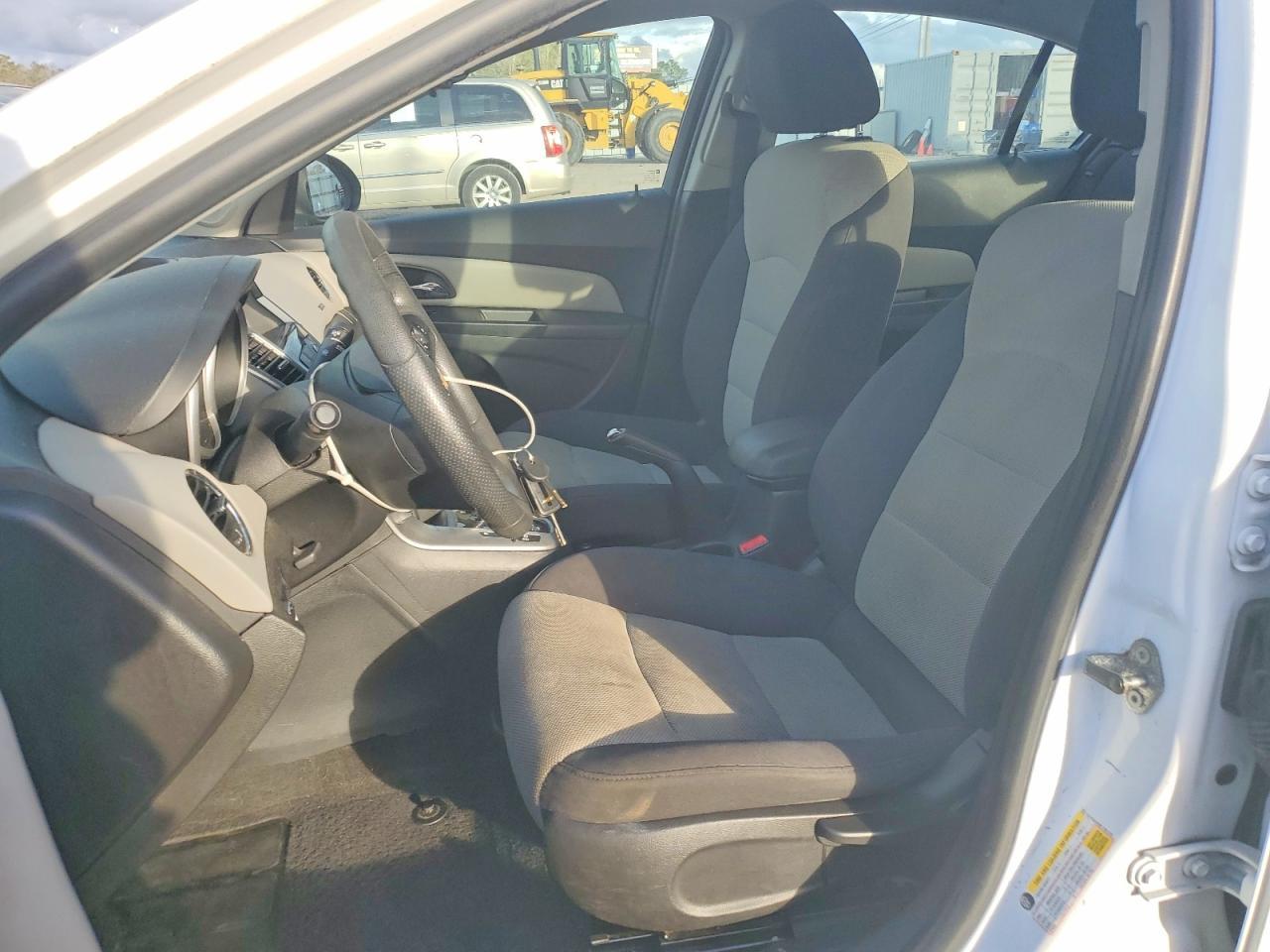 2014 Chevrolet Cruze Ls - zdjęcie 7