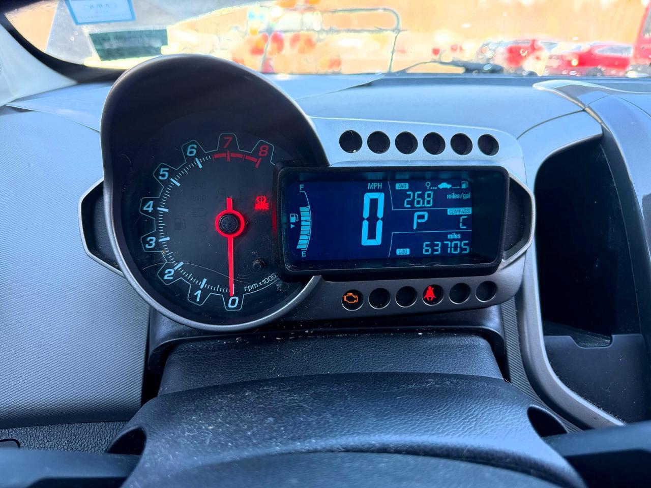 2015 Chevrolet Sonic Ltz - zdjęcie 9