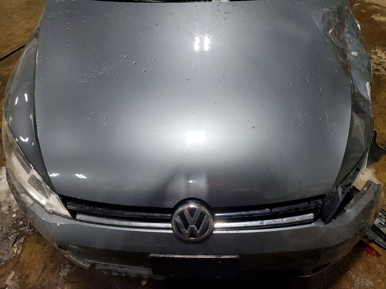 2017 Volkswagen Golf Sportwagen S - zdjęcie 11