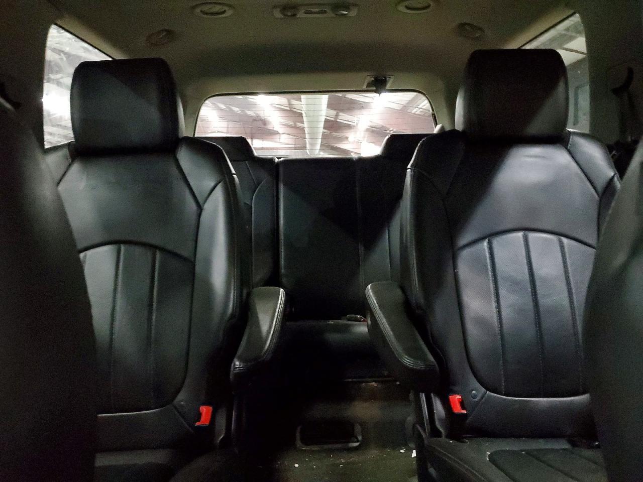 2015 GMC Acadia Denali - zdjęcie 10