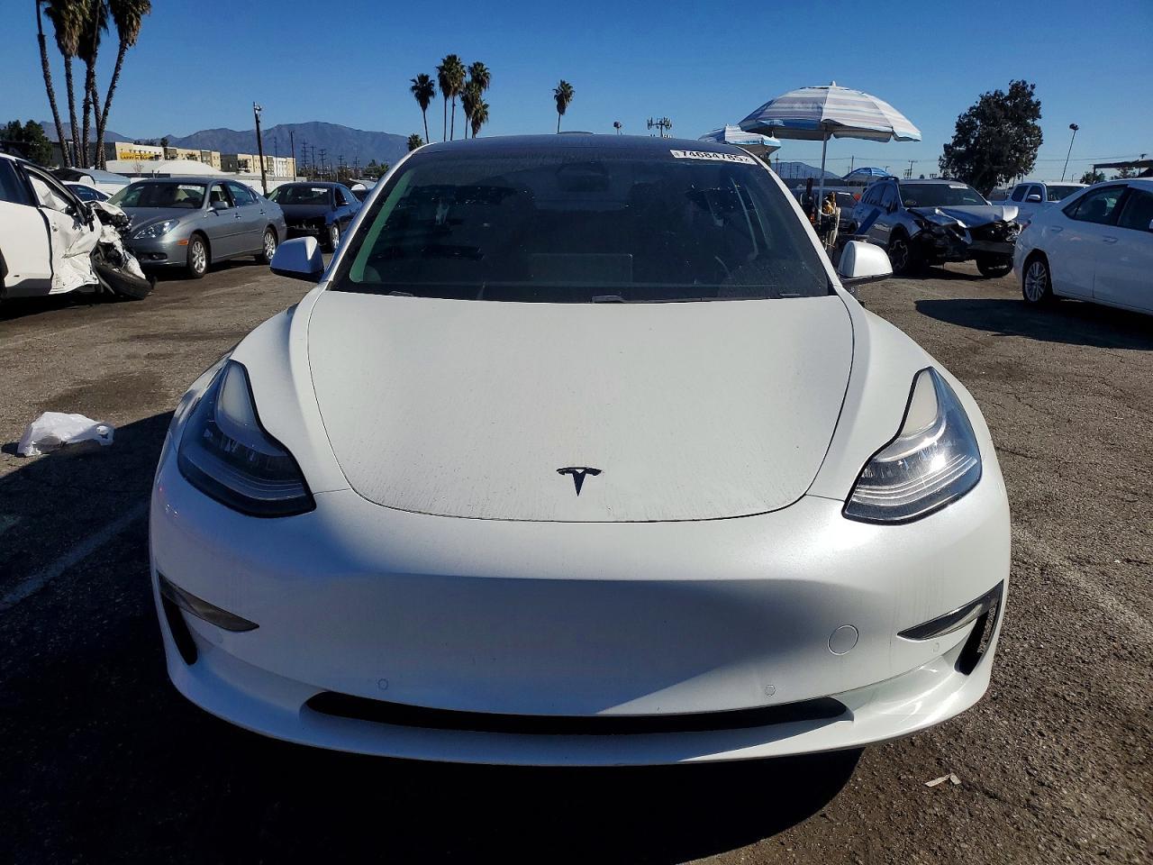 2021 Tesla Model 3 - zdjęcie 5