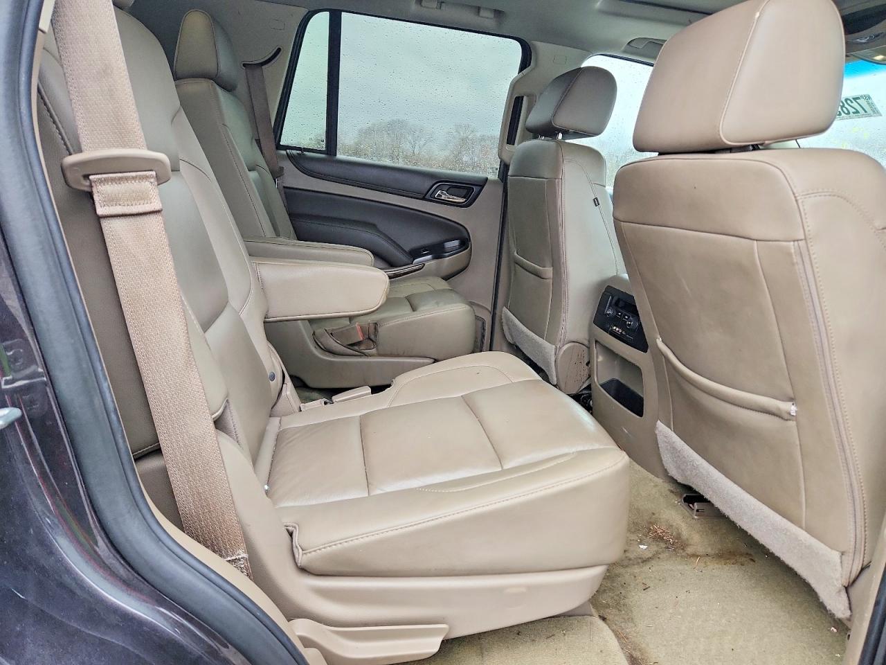 2016 Chevrolet Tahoe C1500 Lt - zdjęcie 11