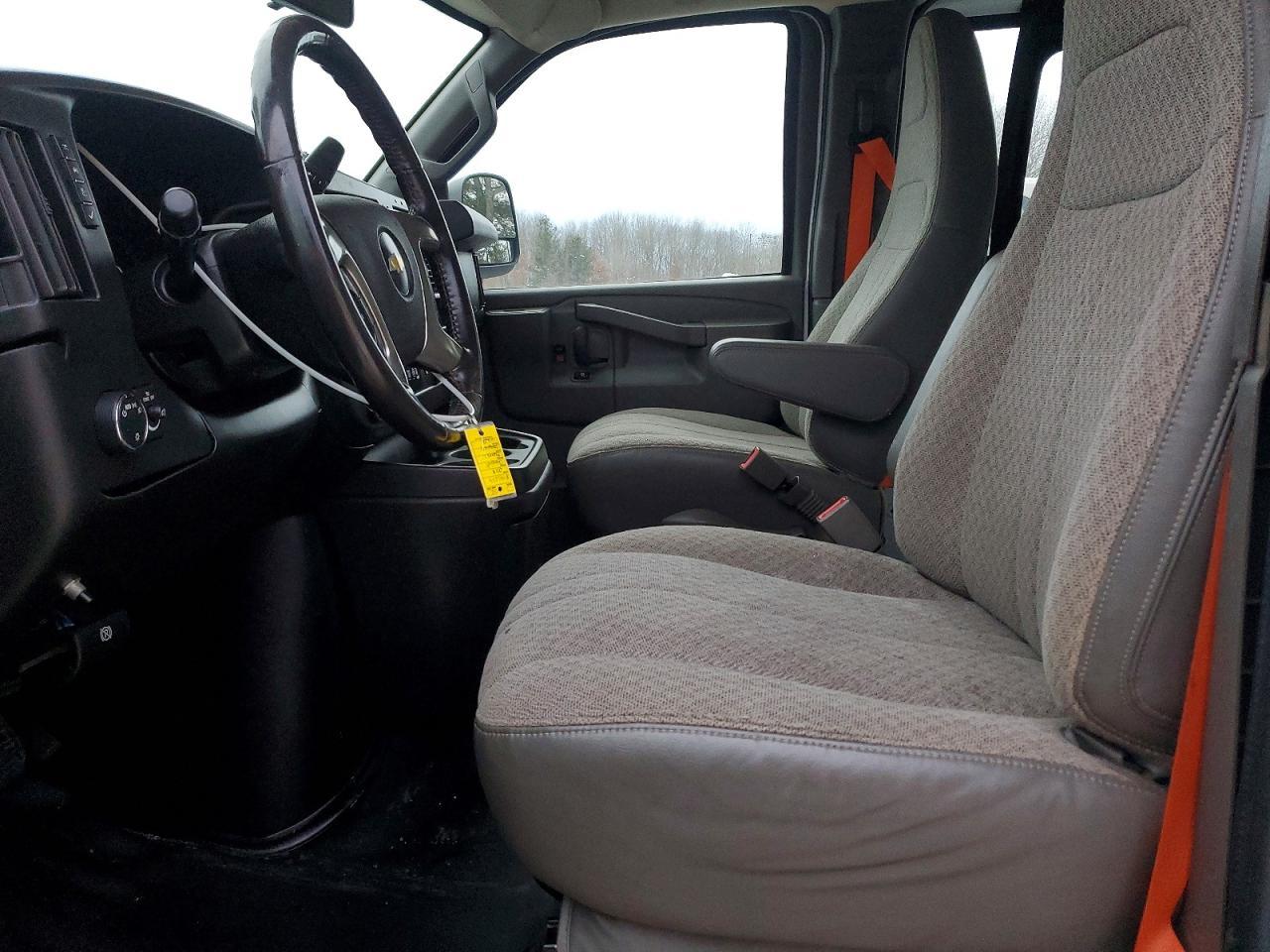 2018 Chevrolet Express 2500 Delivery Van - zdjęcie 7