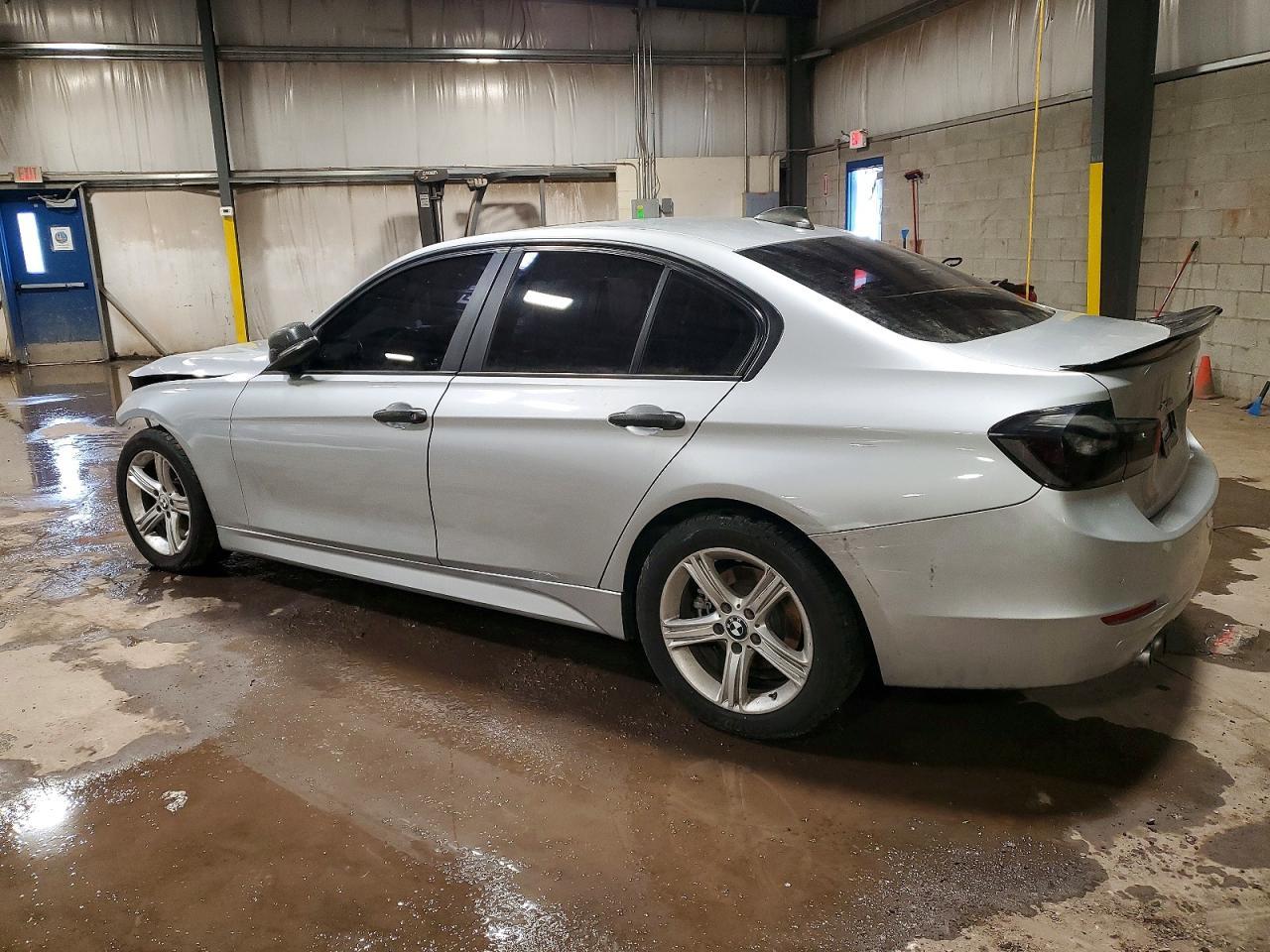 BMW Seria 3 - zdjęcie 2