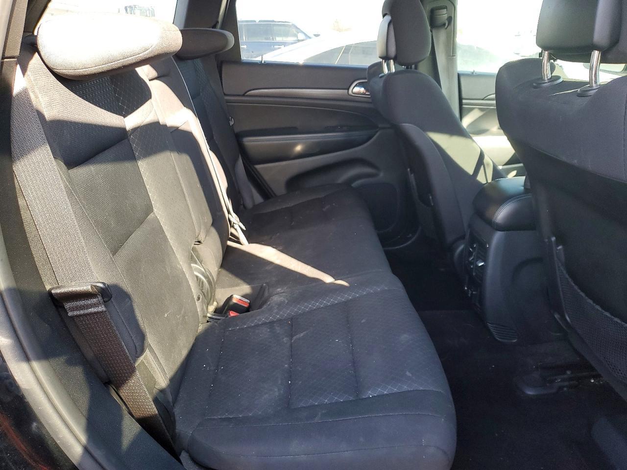 2019 Jeep Grand Cherokee Laredo - zdjęcie 11