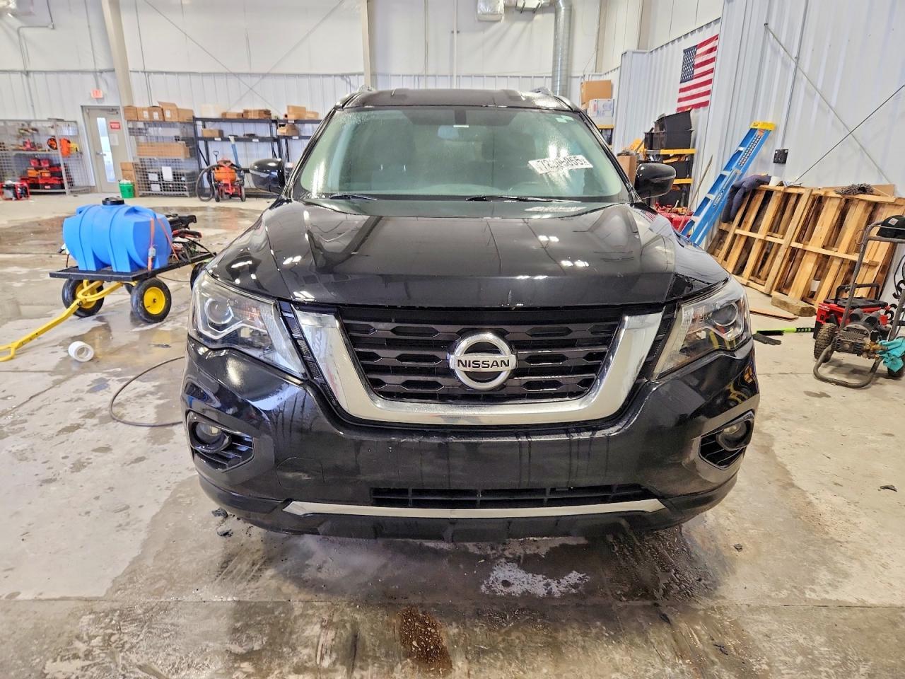 2020 Nissan Pathfinder Sv - zdjęcie 5