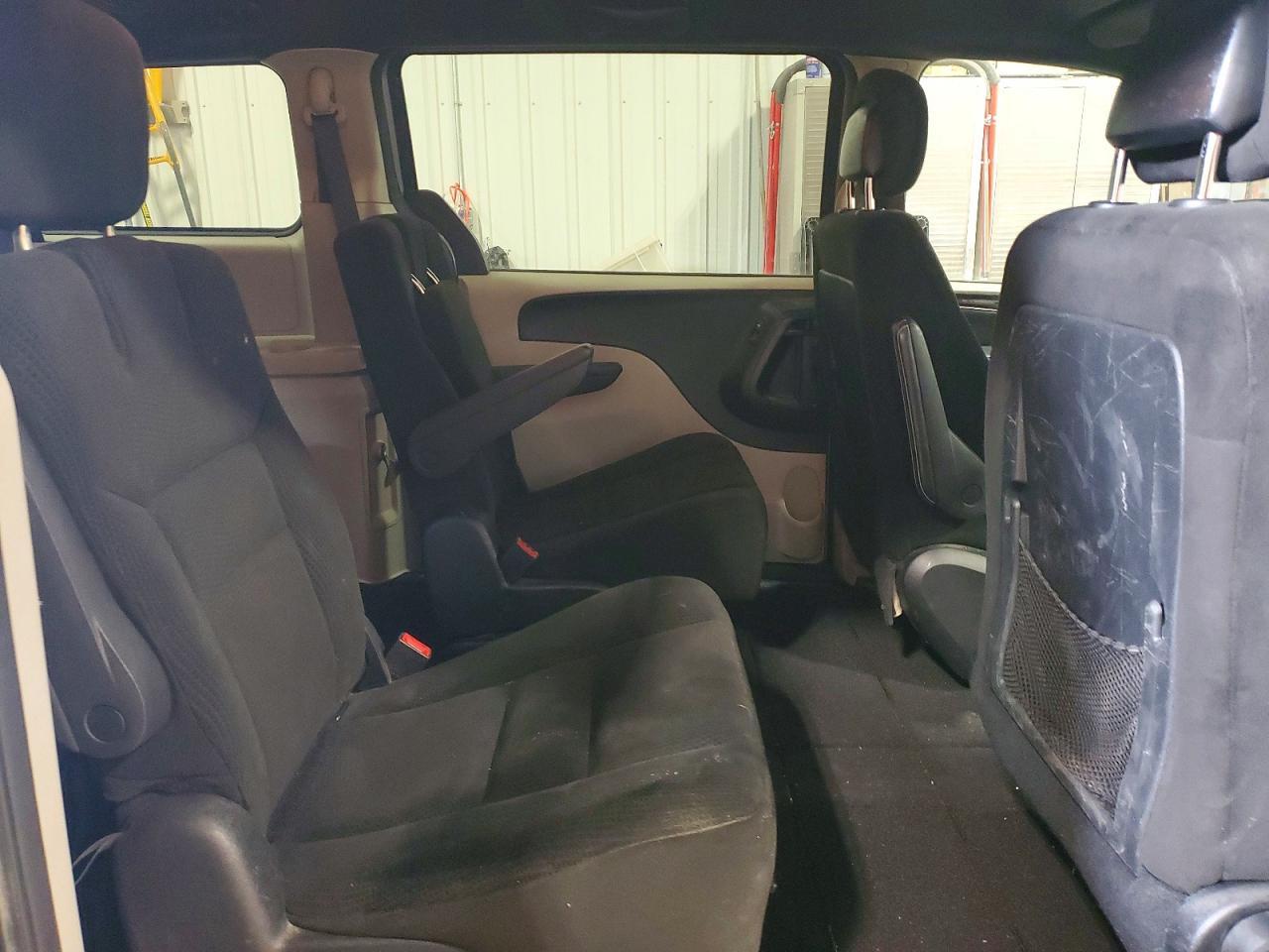 2016 Dodge Grand Caravan Se - zdjęcie 11