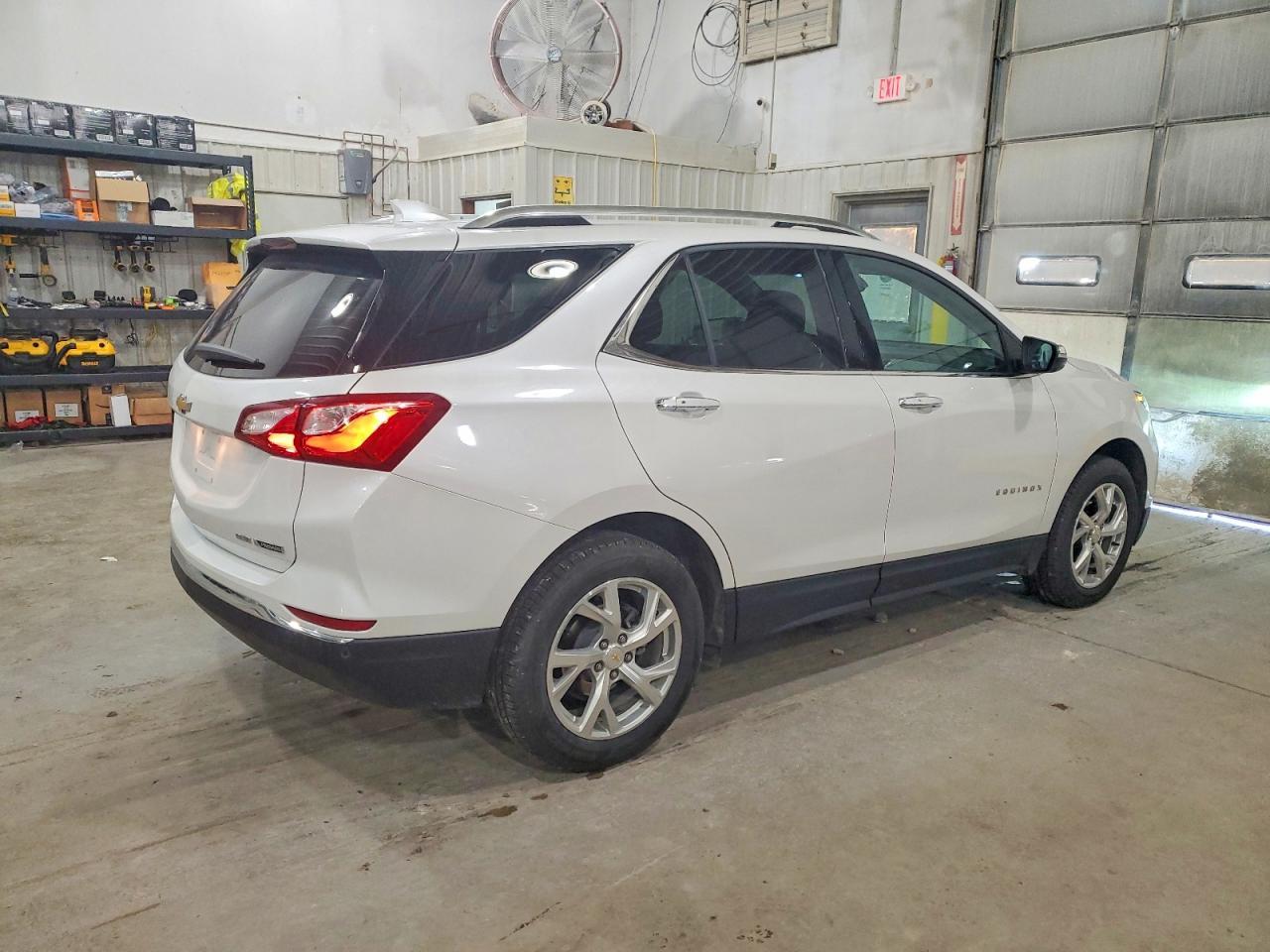 2018 Chevrolet Equinox Premier - zdjęcie 3