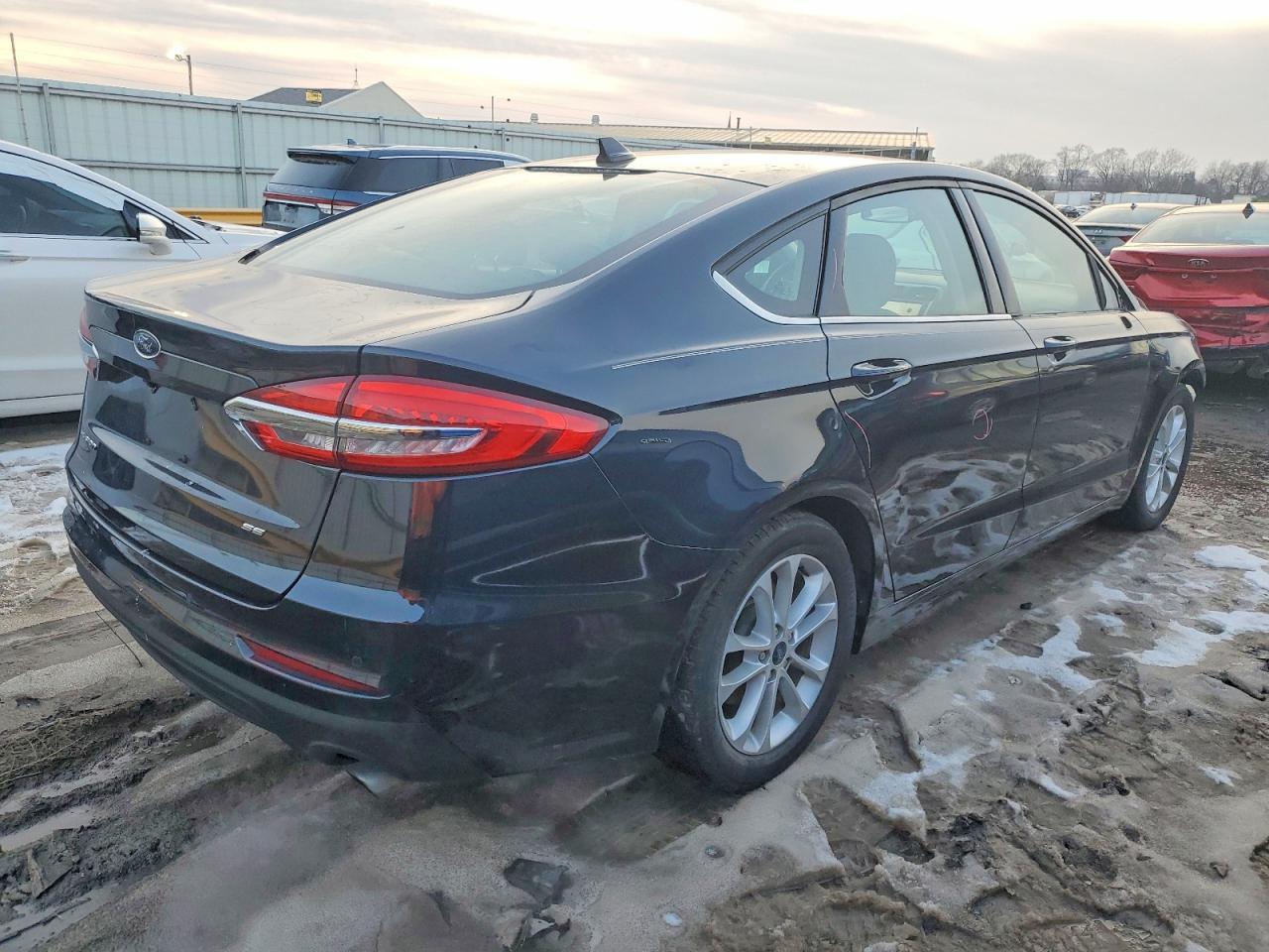 2020 Ford Fusion Se - zdjęcie 3