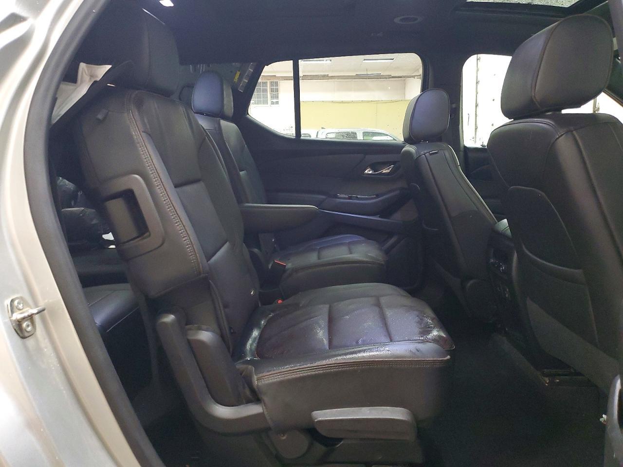 2022 Chevrolet Traverse High Country - zdjęcie 11