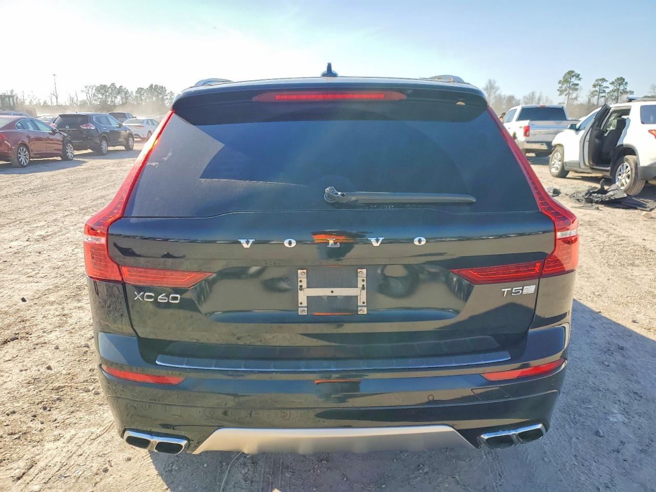 2020 Volvo Xc60 T5 R-Design - zdjęcie 6